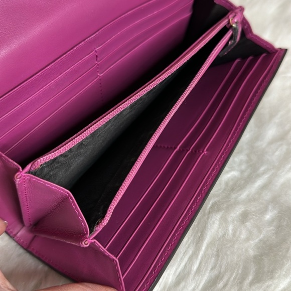 💯Authentic Gucci Long Wallet 🍀 - Picture 11 of 17